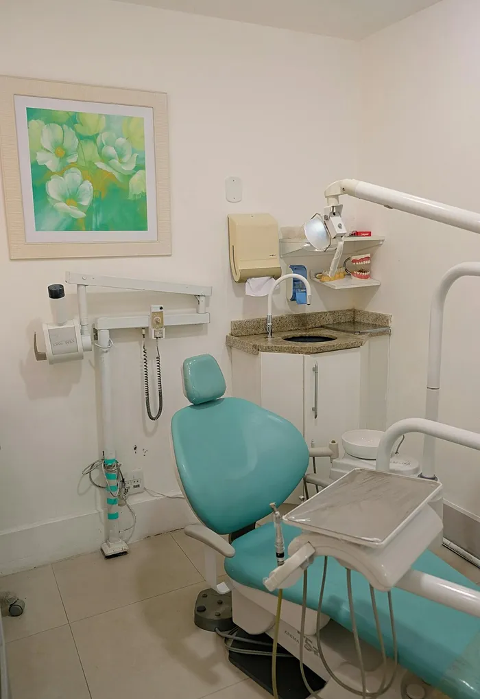 Modern dental clinic interior at an internationally accredited Turkish dental clinic — the standard of facility to look for when choosing safe dental tourism in Turkey